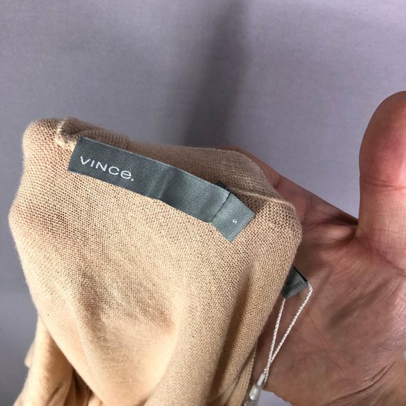 Vince Women's Fitted Back Cashmere V-Neck Sweater In Praline Size Small - Picture 11 of 13